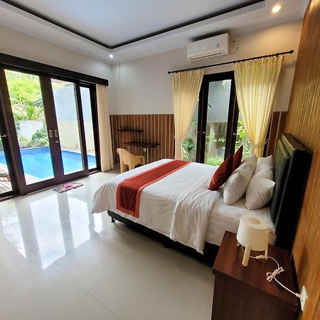 Ramantika Sunset Bay Villa Nusa Dua  Exterior photo