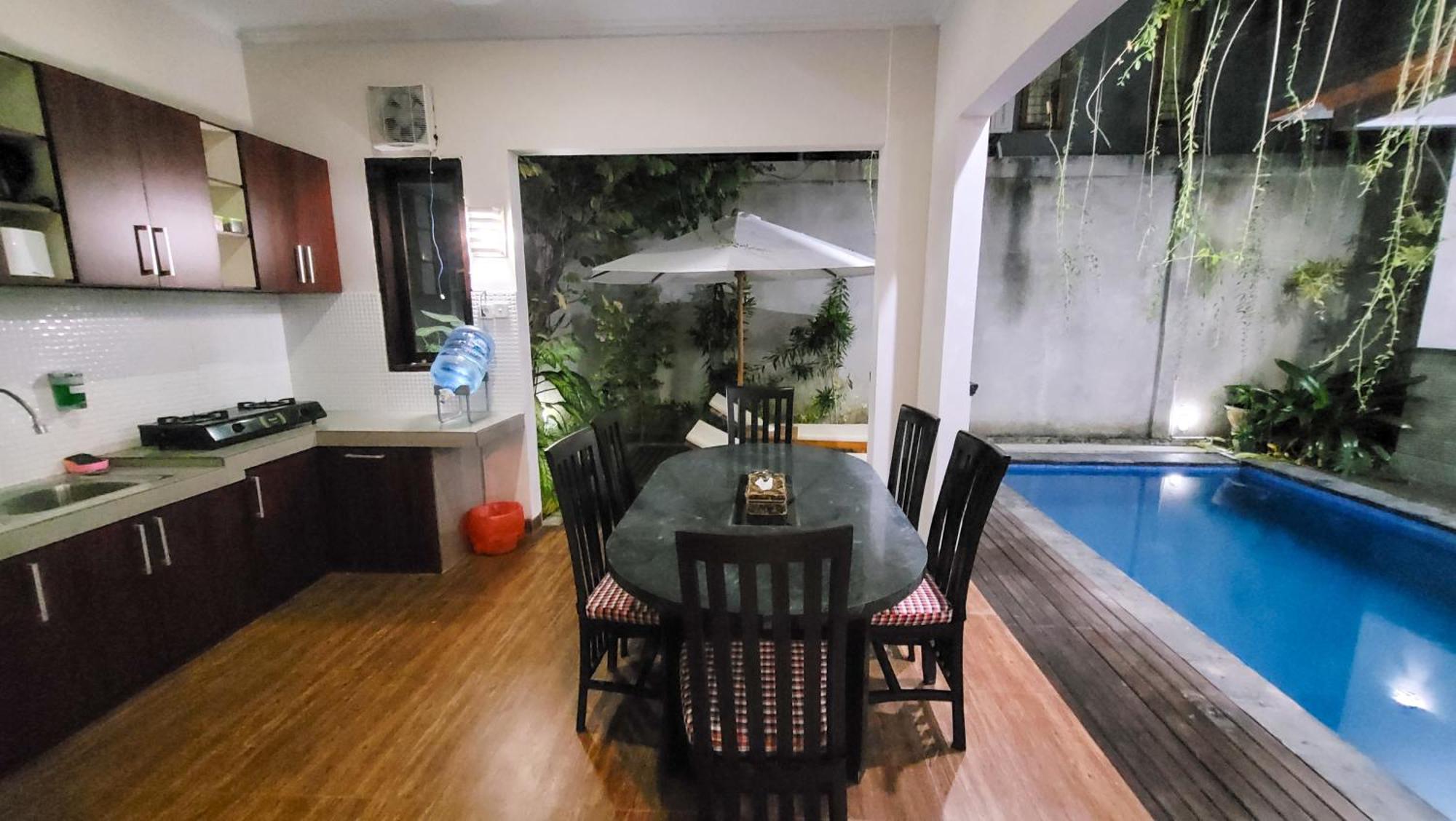 Ramantika Sunset Bay Villa Nusa Dua  Exterior photo