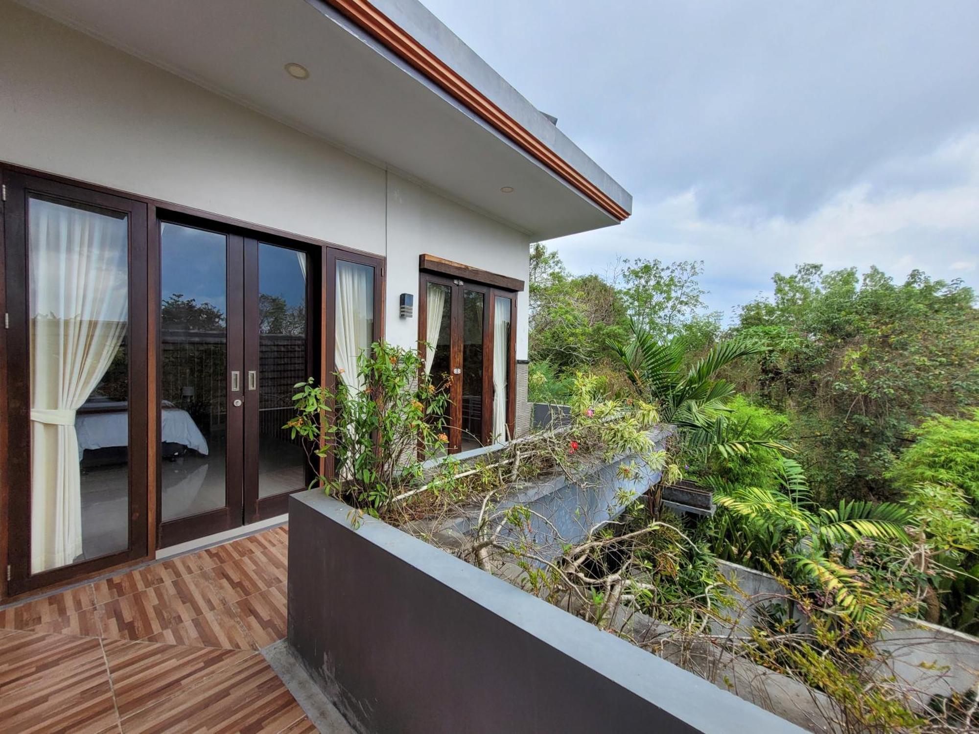 Ramantika Sunset Bay Villa Nusa Dua  Exterior photo